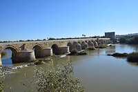 Een stuk rustiger op de Romeinse brug