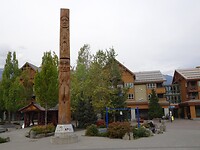De ingang van Whistler (Olympic Plaza)