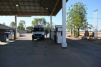 Op eg naar Broome eerst even tanken