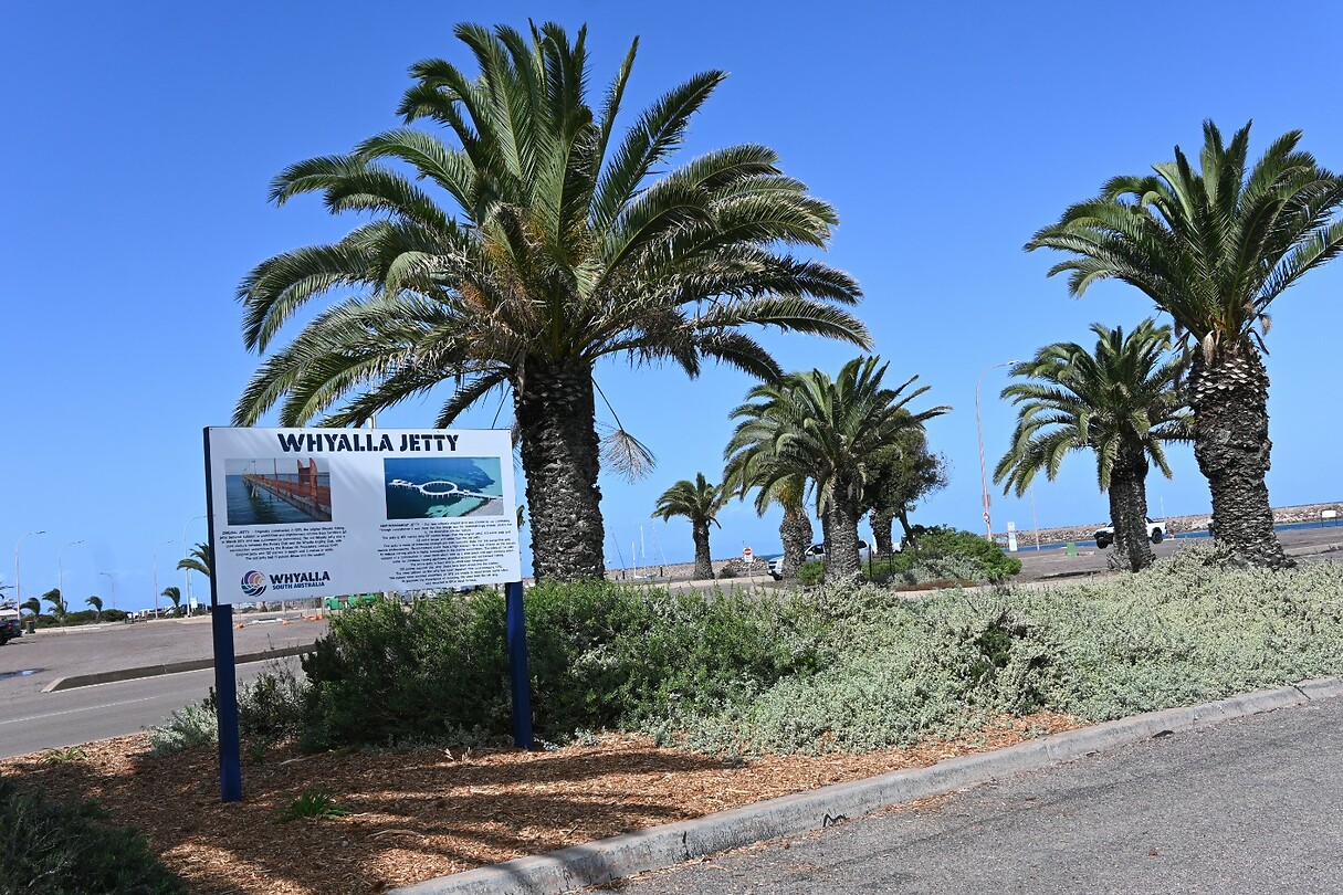 naar de baai