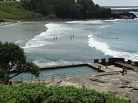 De Ocean pool bij main beach