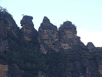 De three sisters