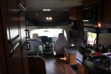 Binnen in de camper