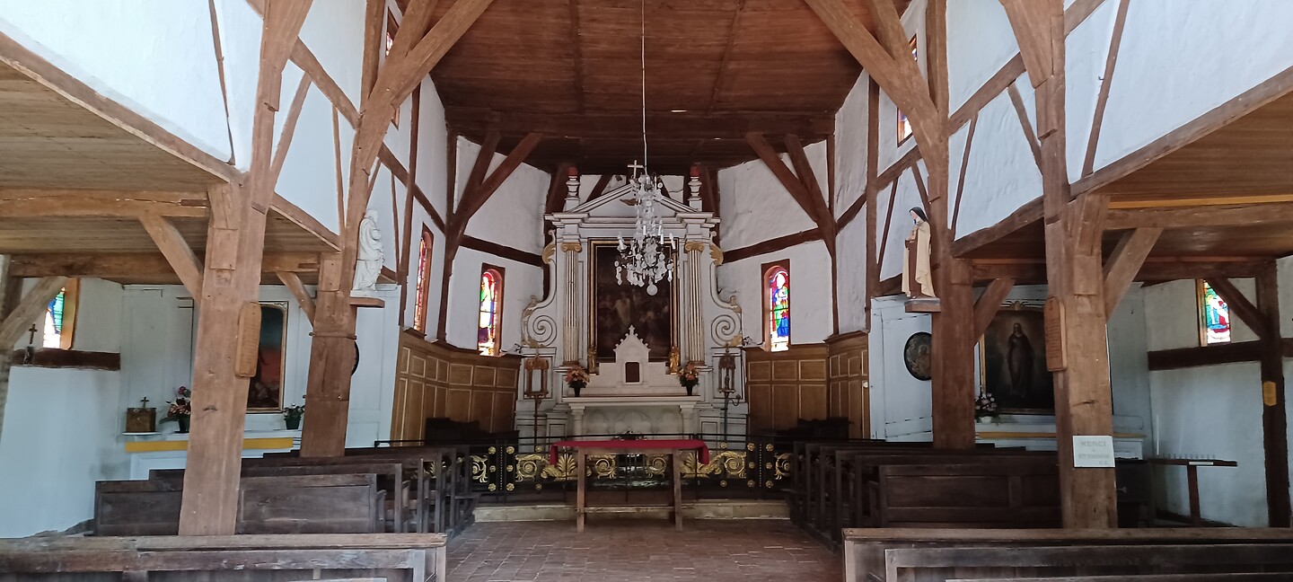 Binnen in de kerk