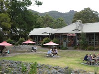 Halls gap