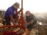 Then to assemble the "torn" - the supportcolumn in the middle