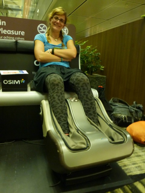 Free Massage chairs... GREAT!!! We spent hours in them :)