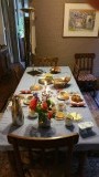 Het ontbijt bij de B&B van mevr. Deniz in Tournai