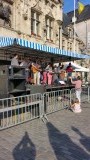 Het kerkkoor had ook een podium