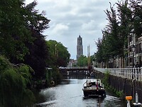 De Dom nadert