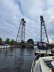 Verticale hefbrug over de Gouwe