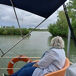 Uitzicht op de Lek vanuit de jachthaven 't Balkengat