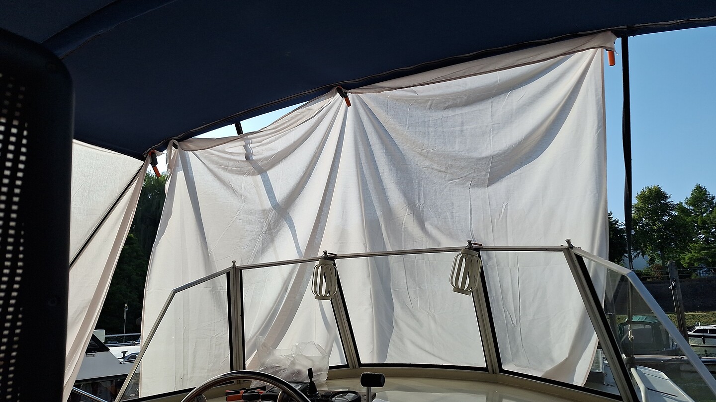 We hangen de lakens op