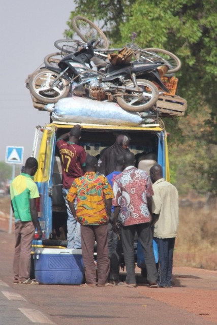 Bus naar Ouagadougou (er kan er altijd nog ééntje bij)