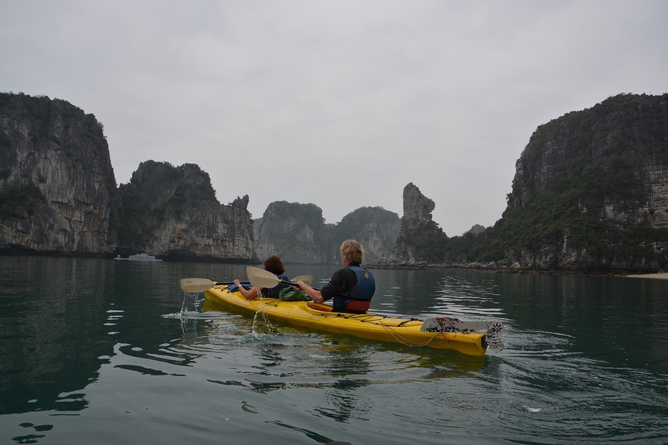 Bai Tu Long Bay