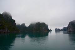Bai Tu Long Bay