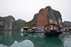 Bai Tu Long Bay