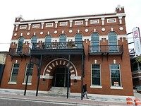 P1006059