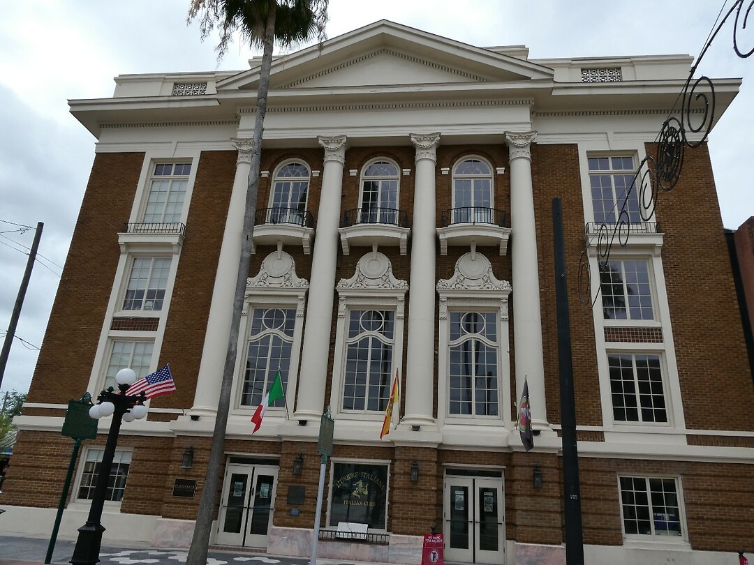P1006083