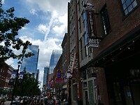 P1007951
