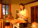 Camille opent cadeautjes