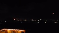 Vuurwerk vanaf de rotsen. Keileuk! :-)
