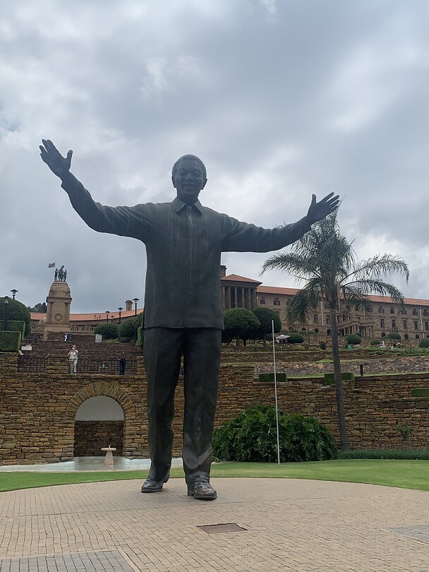 Nelson Mandela standbeeld