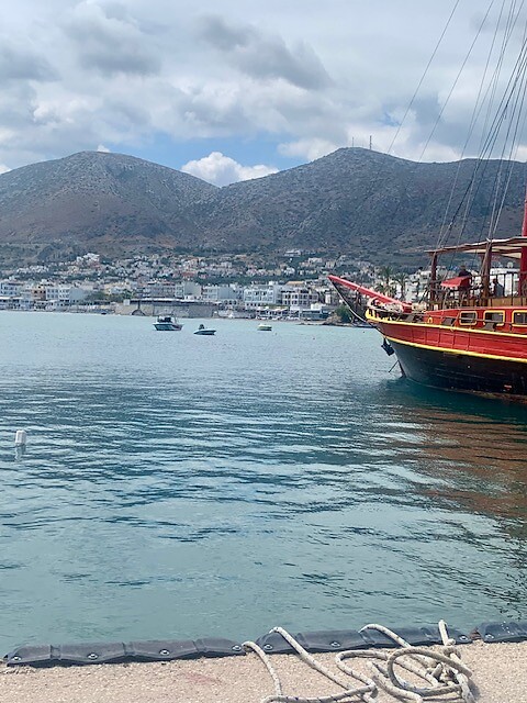 Chersonissos gezien vanaf de andere kant van de stad