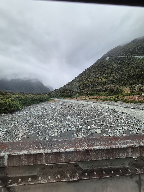 Rivier vanaf de brug