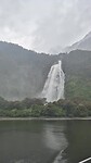 Grote waterval Milford Sound fjorden