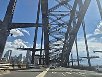 Over de Harbour Bridge