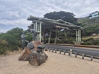 Beeld ter nagedachtenis bouwers Great Ocean Road