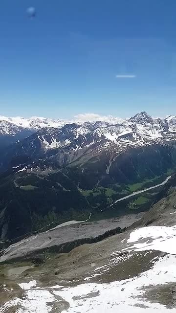 OMLAAG VANAF DE TOP MONTE BIANCO ( JUNI 2017)