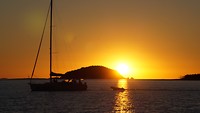 Whitsundays - Sunset and boat on the boat