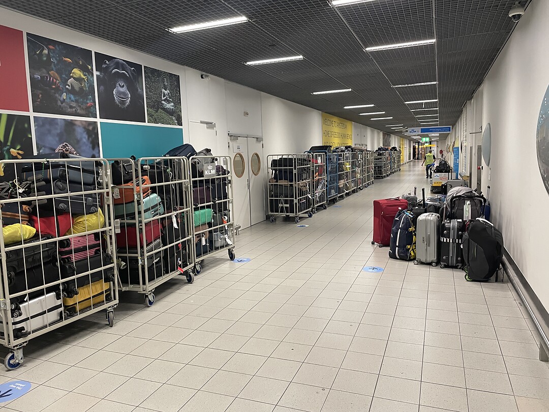 Puinhoop op Schiphol