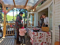 Eten verkopen op de kerstmarkt