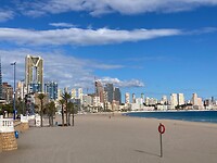 Abu Dhabi?? Nee hoor: pittoresk Benidorm