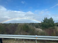 Tussen de buien door prachtige regenbogen onderweg