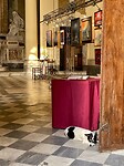 Hondje 🐶 ingang museum