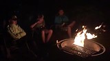 Kampvuur op camping