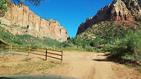 Parking lot Water Canyon trail