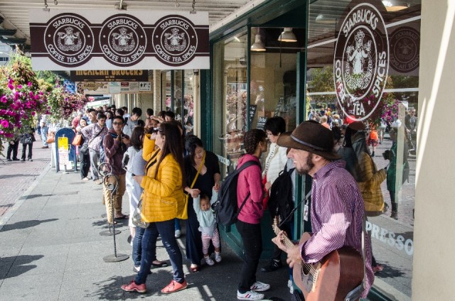 30-08-2015 Seattle The Oldest Starbucks