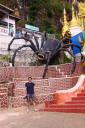 Spider attack - Pindaya Caves