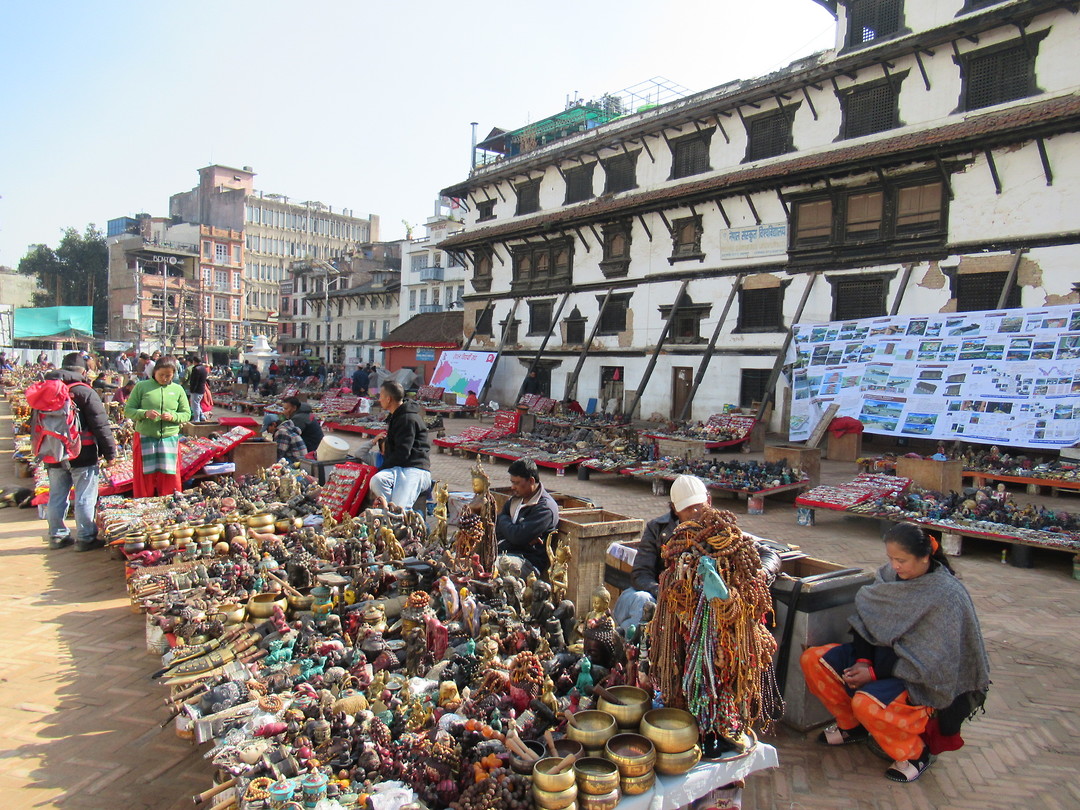 Rommelmarkt op Durbar square