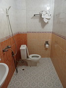 Klein w.c tje  wel westers  toilet.  hihi.