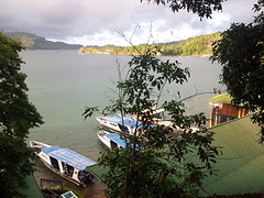 Uitzicht vanaf  ons balkon  in Lembeh.