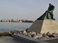 1000008718