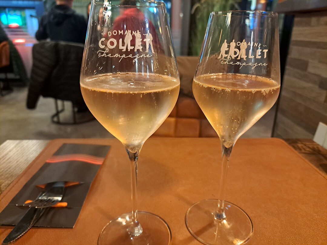 Champagne!