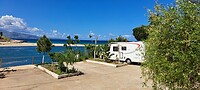 Camperplek, uitzicht op Corfu