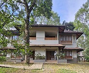 Hotel Greenwoods in Thekkady